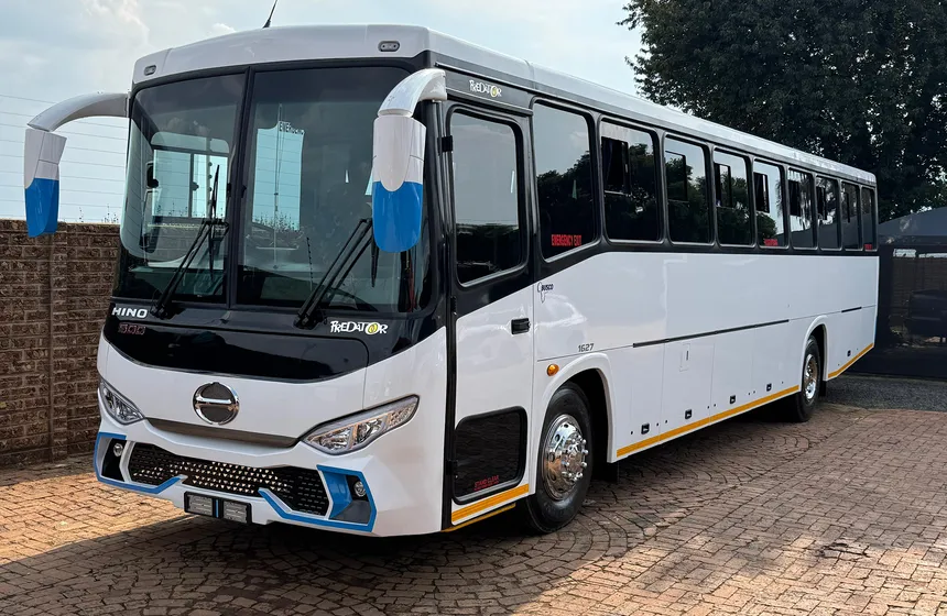 Predator Hino R.A.V